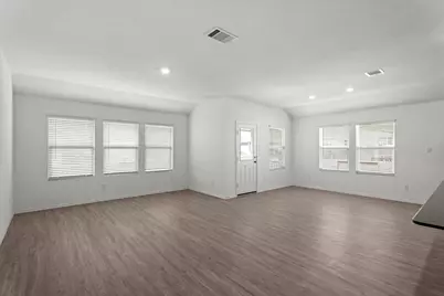 300 Jeffers, Kyle, TX 78640 - Photo 16