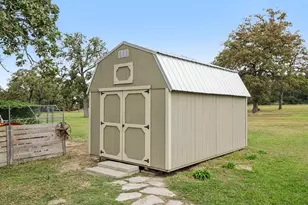 2160 Co Rd 305, Rockdale, TX 76567 - Photo 36