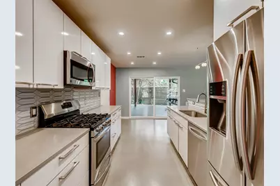 2500 Candlewood Court, Austin, TX 78741 - Photo 10