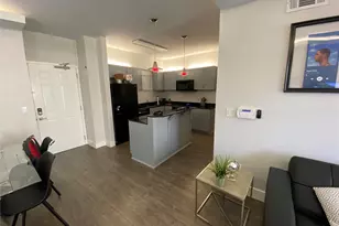 711 W 26th St, Austin, TX 78705 - Photo 6