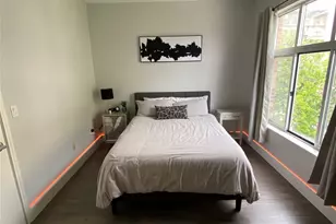 711 W 26th St, Austin, TX 78705 - Photo 8