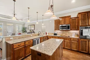 208 Terry Meadow Ln, Jarrell, TX 76537 - Photo 14