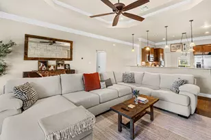 208 Terry Meadow Ln, Jarrell, TX 76537 - Photo 16