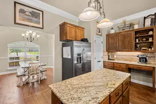 208 Terry Meadow Ln, Jarrell, TX 76537 - Photo 12