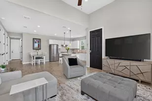 105 Harborside Dr, San Marcos, TX 78666 - Photo 6