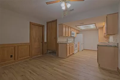 400 Deepwood Drive, Georgetown, TX 78628 - Photo 16