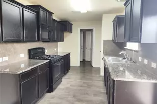 103 Hawkins Ct, Hutto, TX 78634 - Photo 4