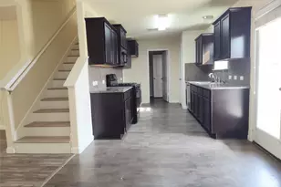 103 Hawkins Ct, Hutto, TX 78634 - Photo 6