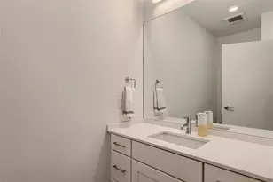 900 S 1st St, Austin, TX 78704 - Photo 14