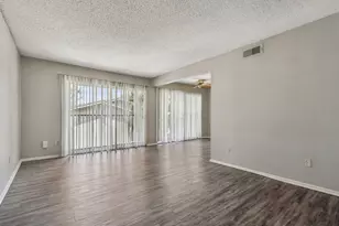 2124 Burton Dr, Austin, TX 78741 - Photo 4