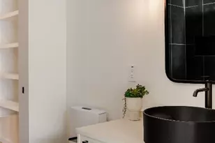 2114 Lawnmont Ave, Austin, TX 78756 - Photo 32