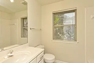 11 Troon Dr, Austin, TX 78738 - Photo 20