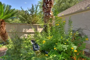 11 Troon Dr, Austin, TX 78738 - Photo 24