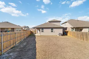 104 Sky Meadows Cir, San Marcos, TX 78666 - Photo 6