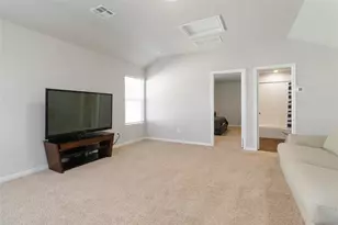 104 Sky Meadows Cir, San Marcos, TX 78666 - Photo 12