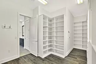 1301 Town Creek Dr, Austin, TX 78741 - Photo 22