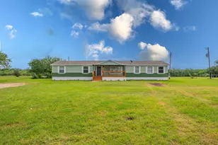 160 Indian Trail, Lockhart, TX 78644 - Photo 2