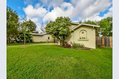 8208 Stillwood Lane, Austin, TX 78757 - Photo 24