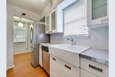 8208 Stillwood Lane, Austin, TX 78757 - Photo 16