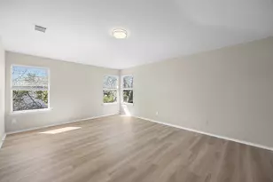 8133 Luling Ln, Austin, TX 78729 - Photo 16