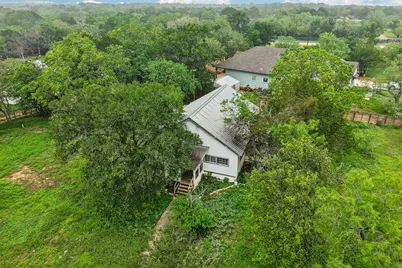 116 Hart Lane, Cedar Creek, TX 78612 - Photo 32