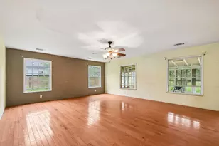 116 Hart Ln, Cedar Creek, TX 78612 - Photo 8