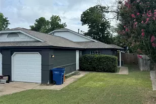 11910 Sunhillow Bend, Austin, TX 78758 - Photo 4