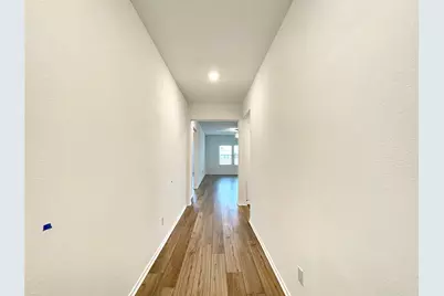 215 Magione Circle, Hutto, TX 78634 - Photo 4