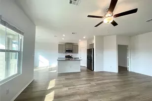 215 Magione Circle, Hutto, TX 78634 - Photo 6