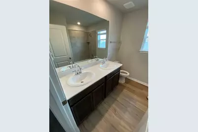 912 Main Street, Hutto, TX 78634 - Photo 24