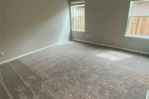 912 Main St, Hutto, TX 78634 - Photo 10