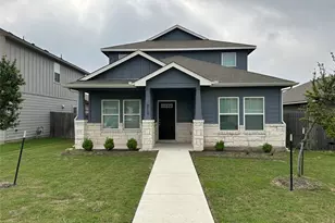 912 Main St, Hutto, TX 78634 - Photo 1