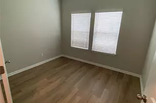 912 Main St, Hutto, TX 78634 - Photo 18