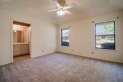 208 Edgewood Drive, Fredericksburg, TX 78624 - Photo 12