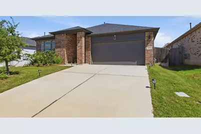 333 Diamondleaf Drive, Buda, TX 78610 - Photo 2
