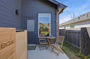 333 Diamondleaf Dr, Buda, TX 78610 - Photo 28