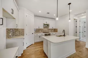 448 Burlington Dr, Buda, TX 78610 - Photo 10
