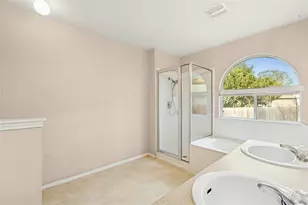 386 Paddington Dr, Kyle, TX 78640 - Photo 18