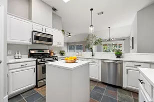8009 Nairn Dr, Austin, TX 78749 - Photo 8