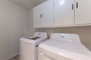 606 E E 2nd St, Elgin, TX 78621 - Photo 12