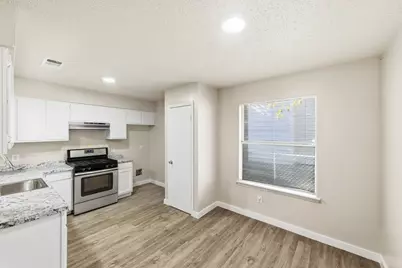 2204 Donahue Lane #B, Austin, TX 78744 - Photo 2
