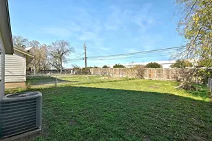2204 Donahue Ln, Austin, TX 78744 - Photo 20