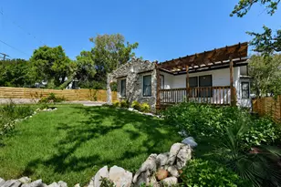 1008 Milam Pl, Austin, TX 78704 - Photo 2