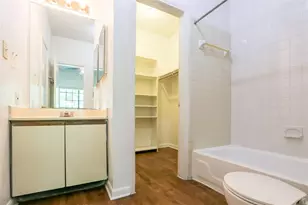 912 W 22nd St, Austin, TX 78705 - Photo 26