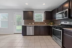 134 Friendship Oak Dr, San Marcos, TX 78666 - Photo 8