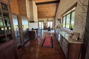 772 Luckenbach Rd, Fredericksburg, TX 78624 - Photo 6