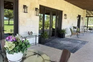 772 Luckenbach Rd, Fredericksburg, TX 78624 - Photo 2