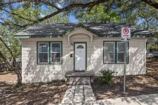 906 W 31st St, Austin, TX 78705 - Photo 1