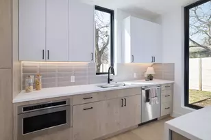 2401 Willow St, Austin, TX 78702 - Photo 18