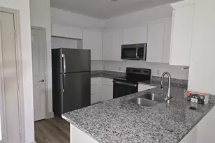 7520 Magnolia Village Village, San Antonio, TX 78252 - Photo 4